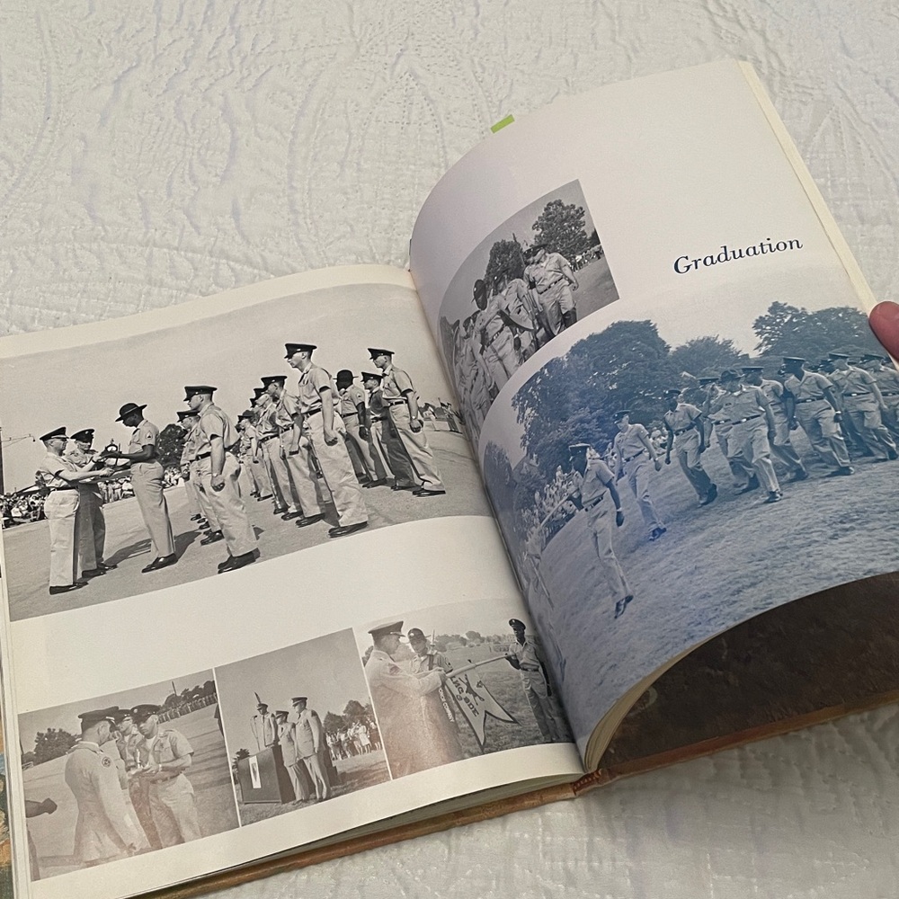 U.S. ARMY Training Center Armor Book Fort Knox, KY  1960’s Vintage Hardcover - Picture 8 of 14